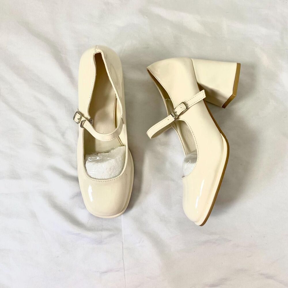 NEW Ivory Cream Faux Patent Buckle Ballerina Mary Jane Heels US 5 / 5.5